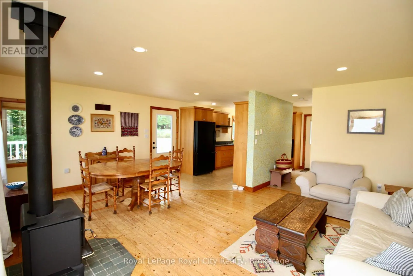 14 DOCK LANE