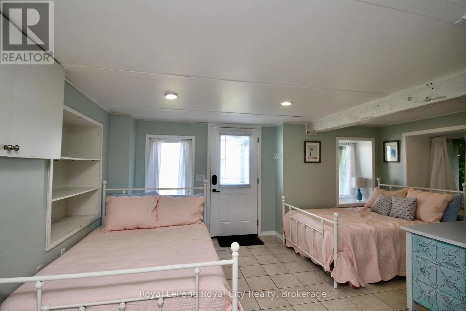 14 DOCK LANE