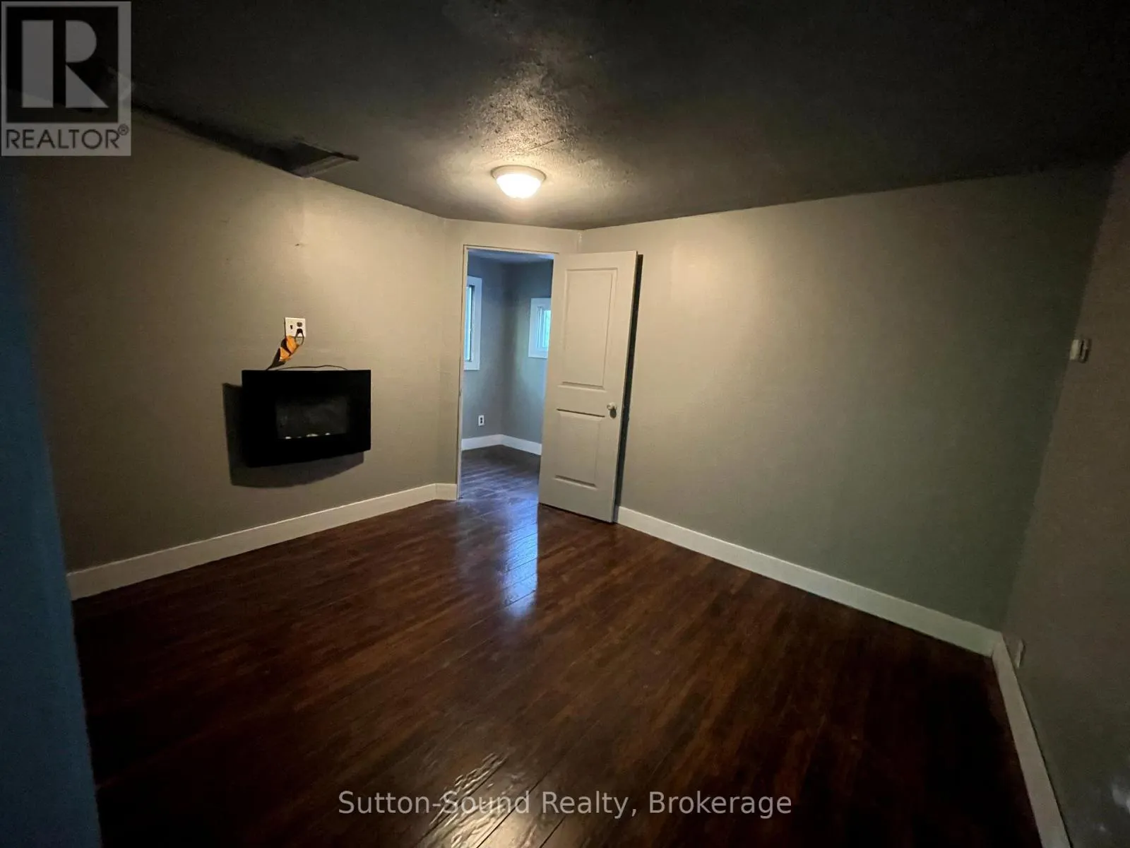 442 BERFORD LAKE ROAD