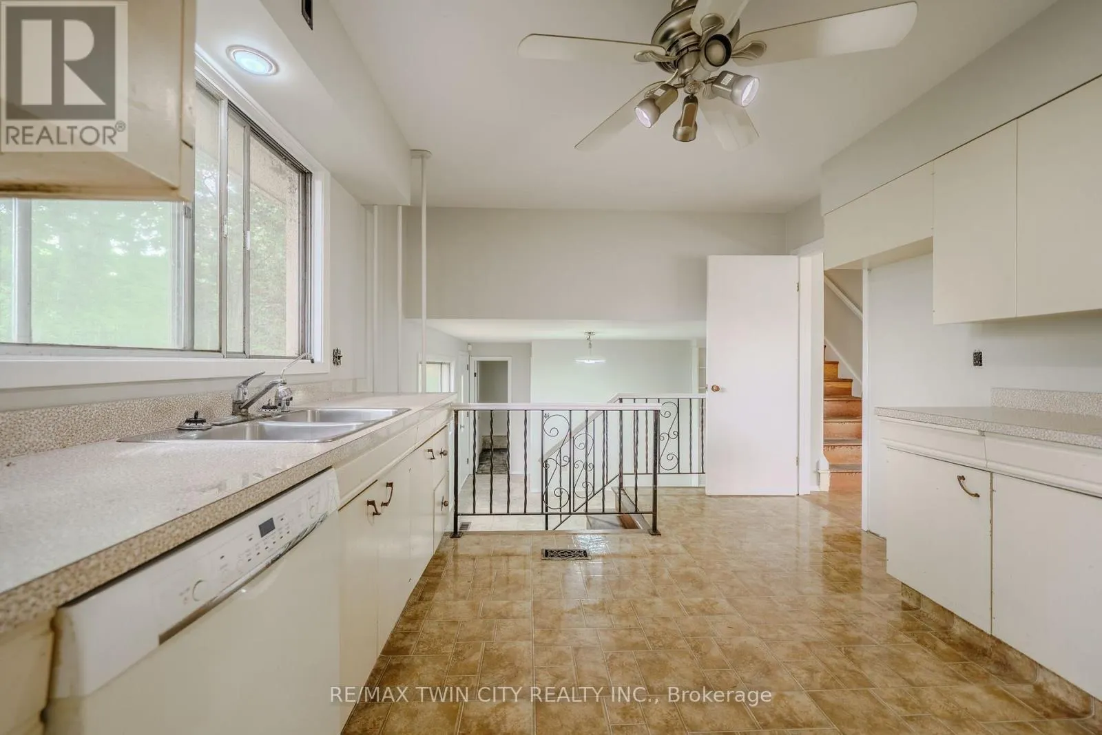 234 GRAND STREET