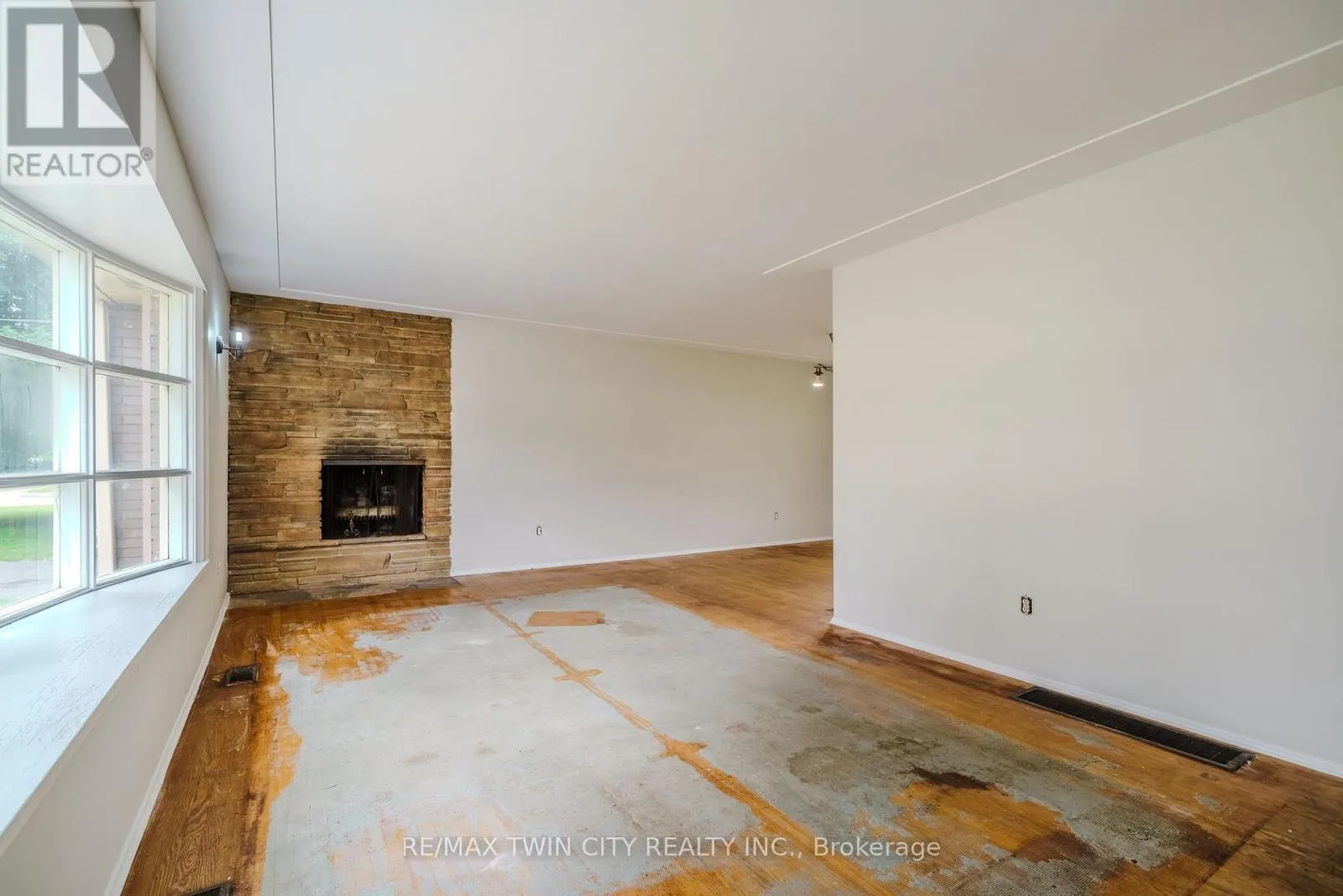 234 GRAND STREET