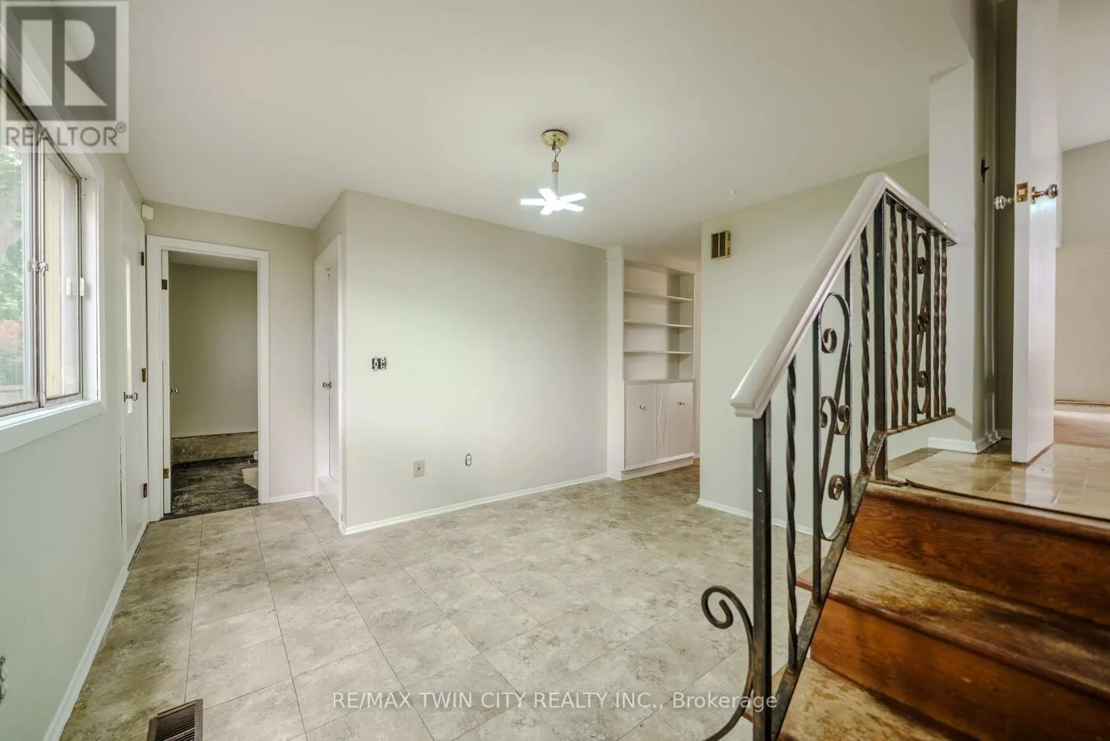 234 GRAND STREET