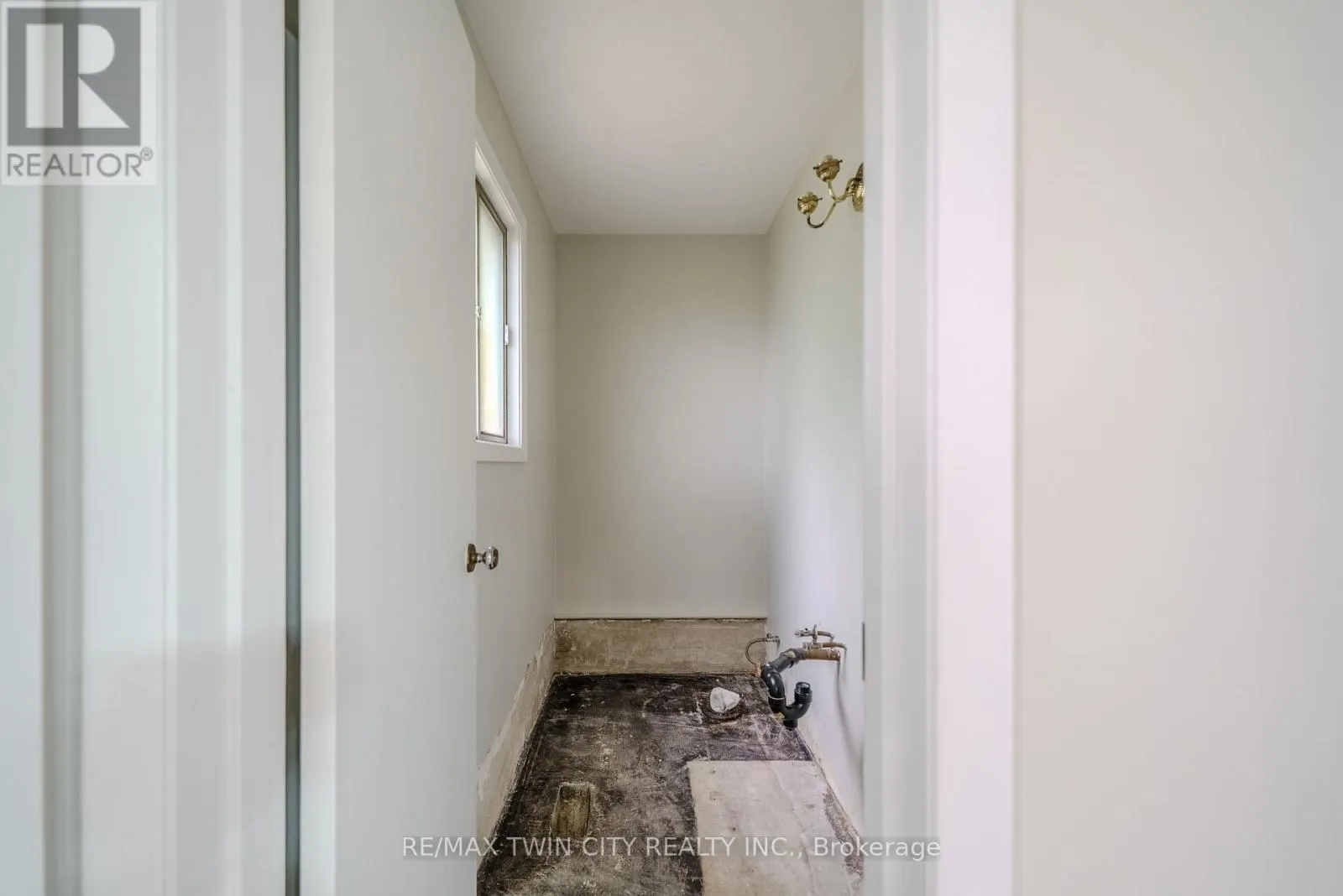 234 GRAND STREET