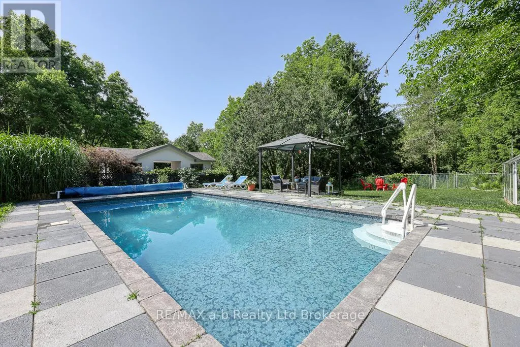 109 SUNSET DRIVE