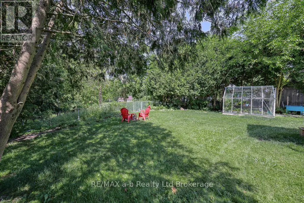 109 SUNSET DRIVE