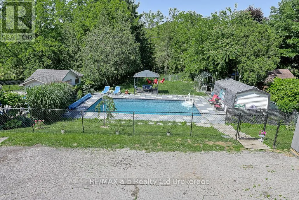 109 SUNSET DRIVE