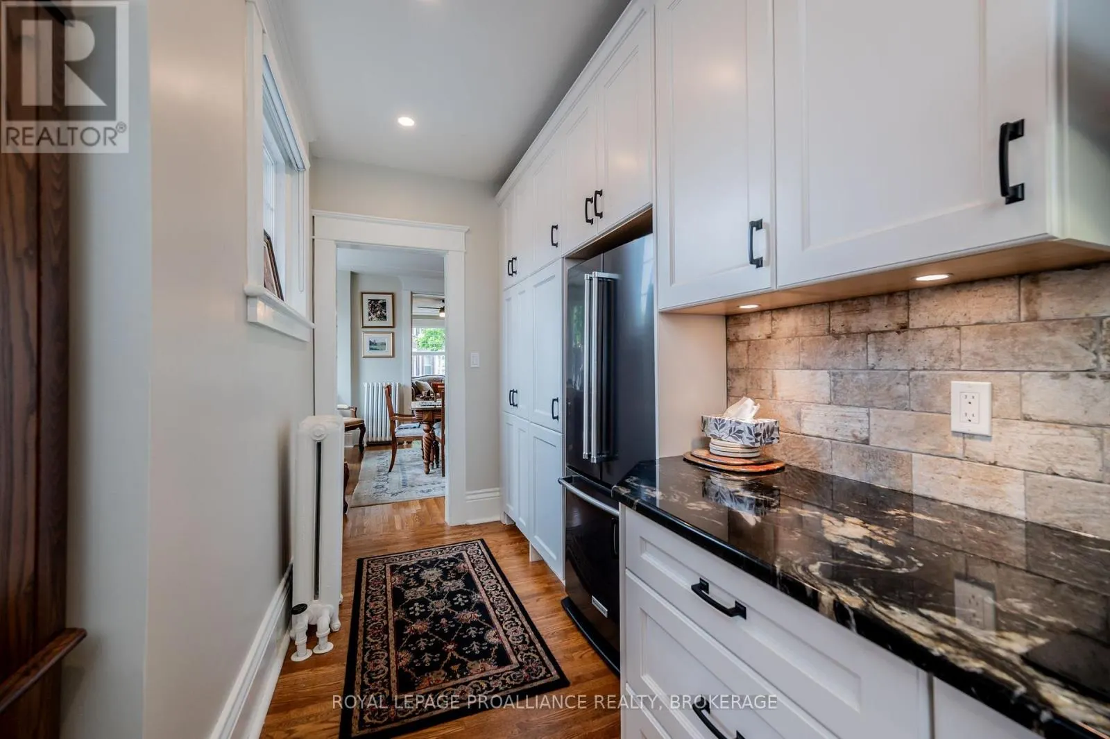 2 - 244 BARRIE STREET, #2