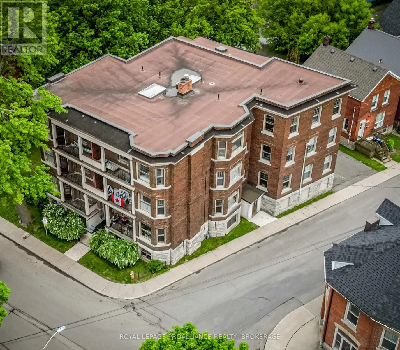 2 - 244 BARRIE STREET, #2