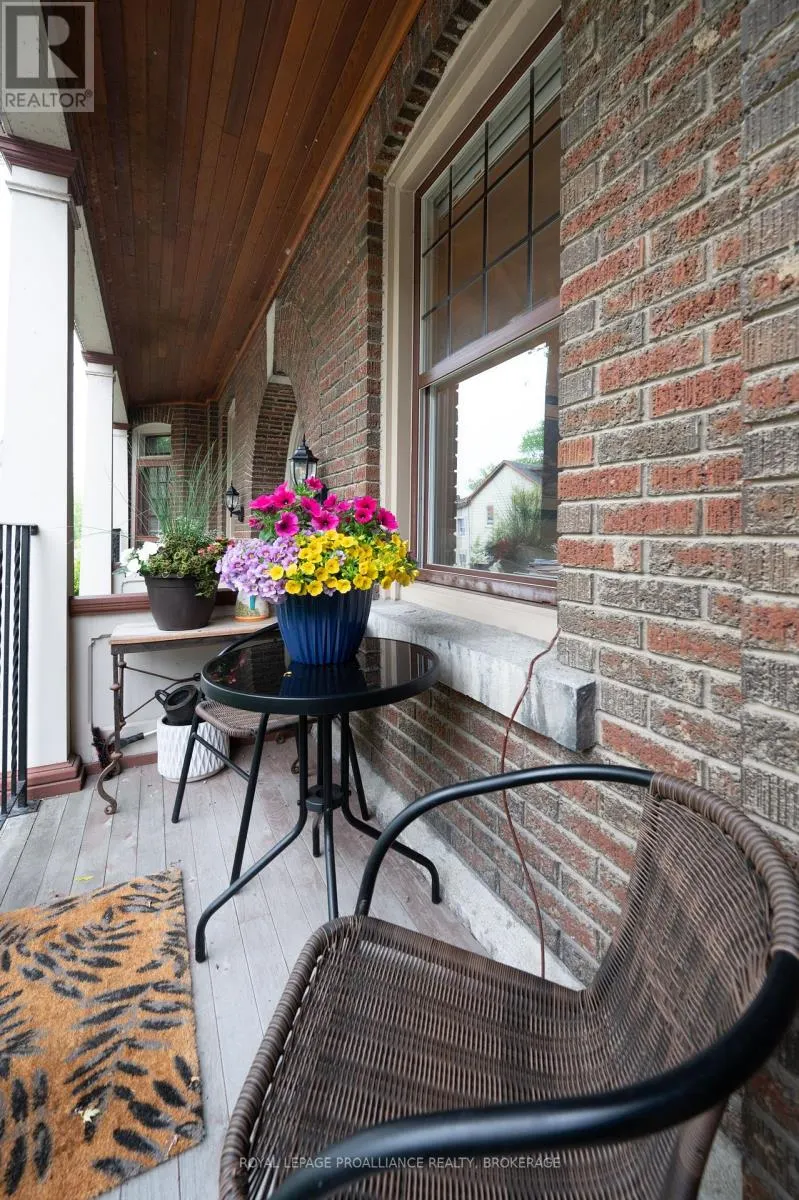 2 - 244 BARRIE STREET, #2