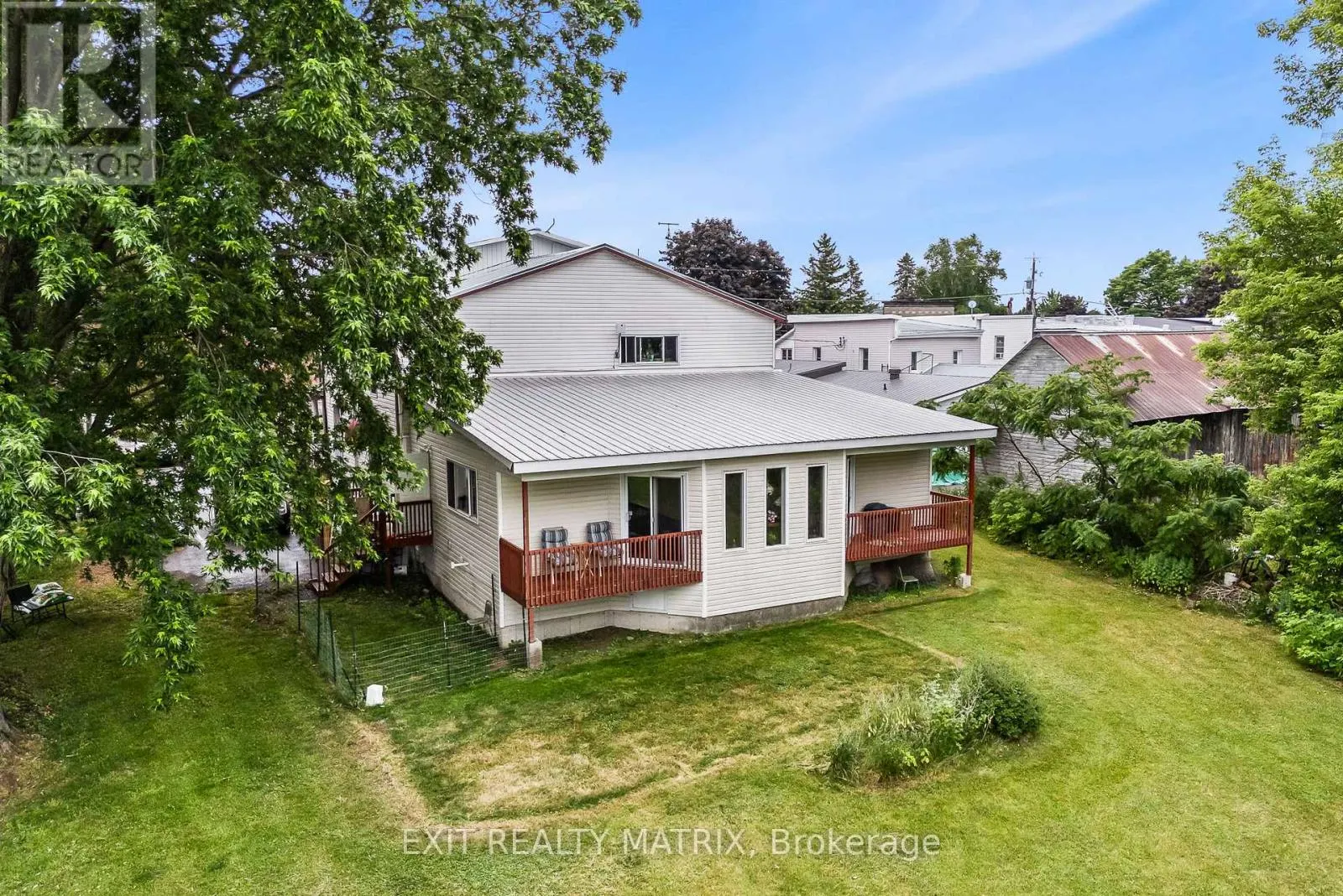 53 LABROSSE STREET