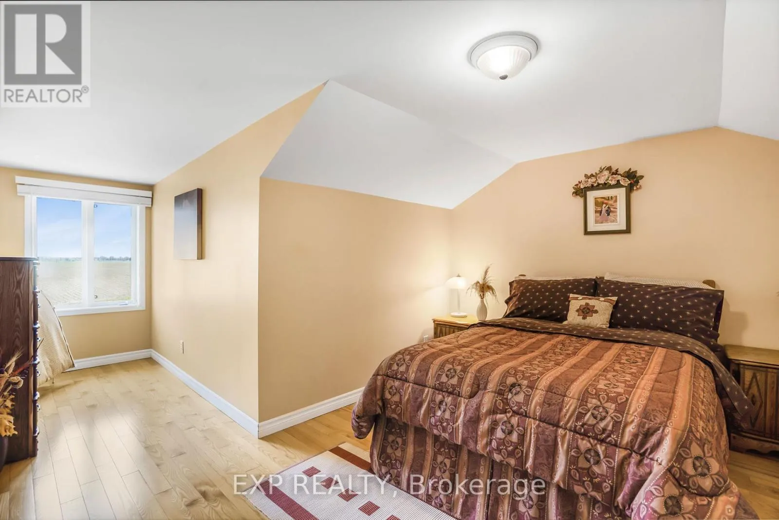 273 600 ROUTE E