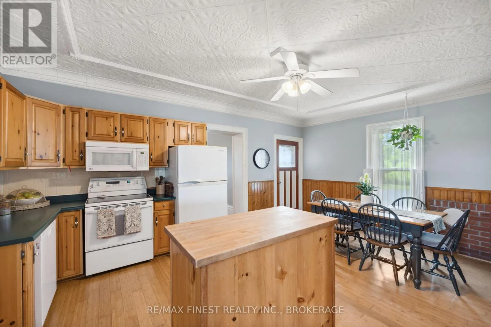 4876 COUNTY ROAD 6