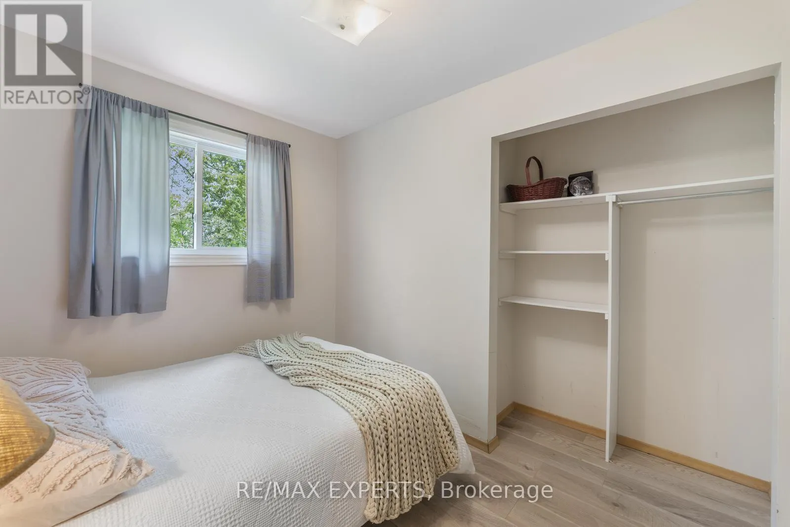 19 - 230-232 LAKE DALRYMPLE ROAD