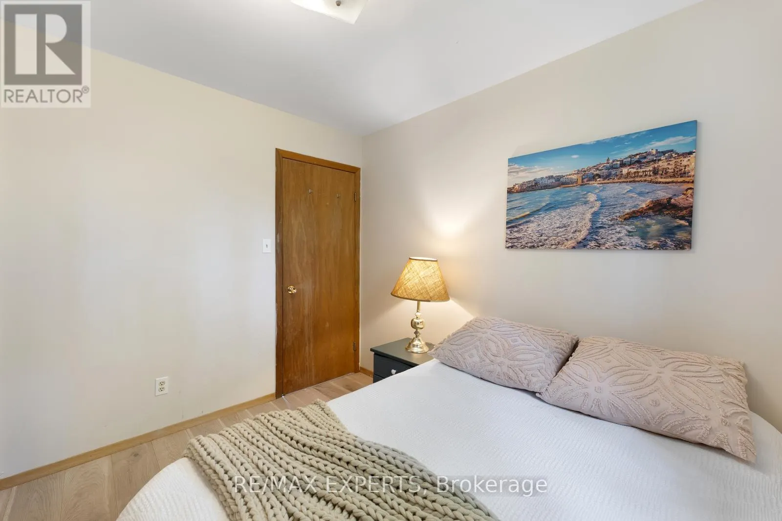 19 - 230-232 LAKE DALRYMPLE ROAD