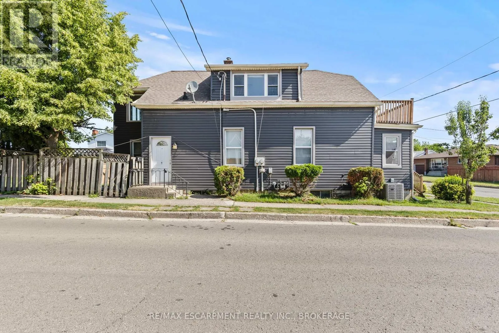 1 WEST STREET N