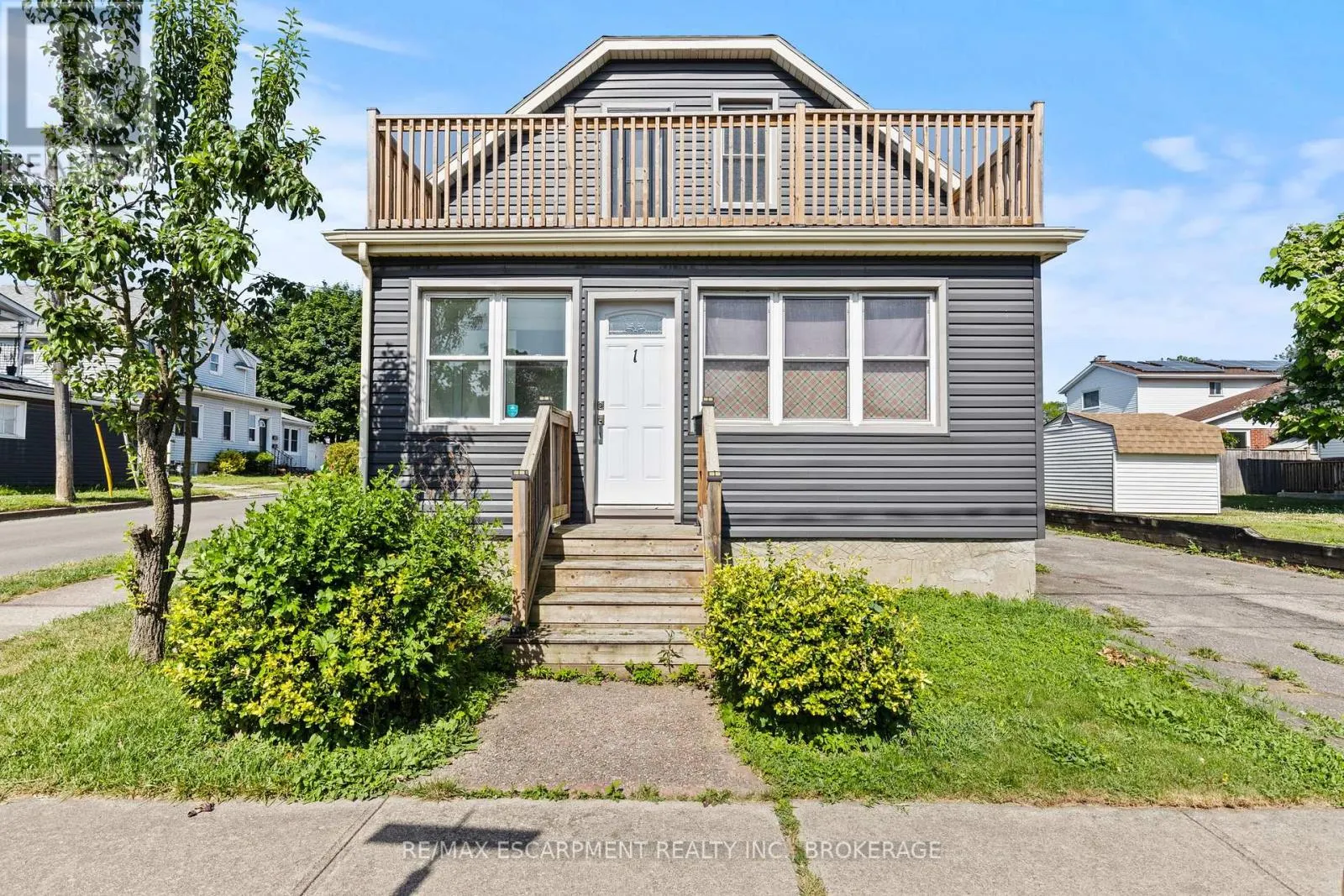 1 WEST STREET N