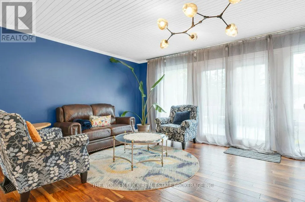 7 KERRY CIRCLE