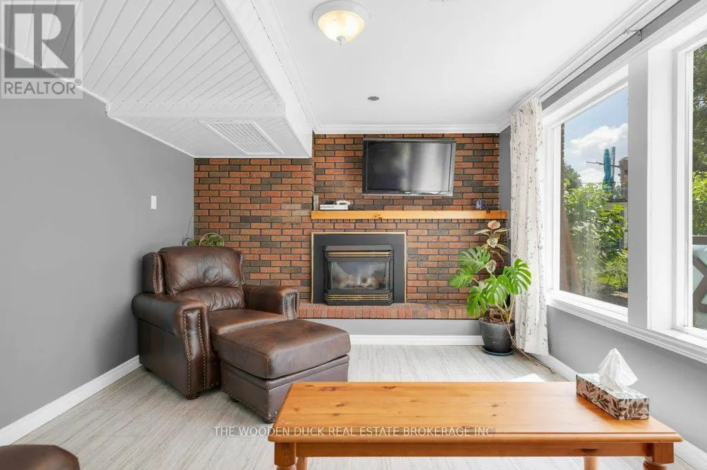 7 KERRY CIRCLE
