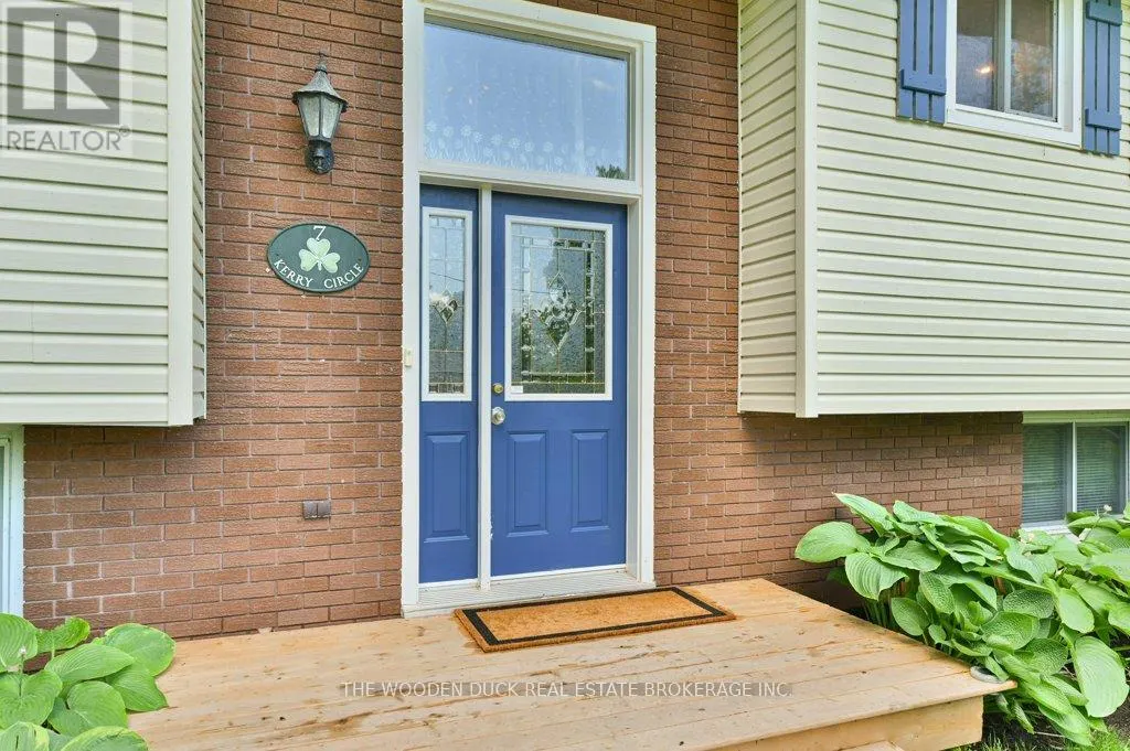 7 KERRY CIRCLE
