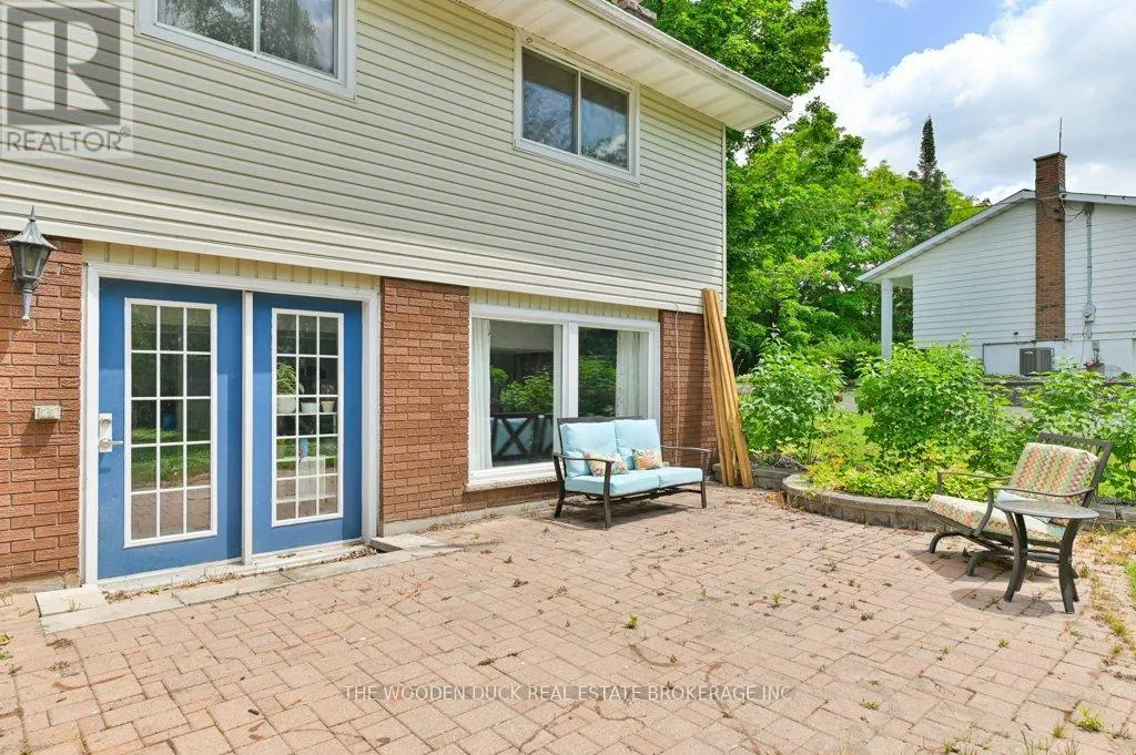 7 KERRY CIRCLE
