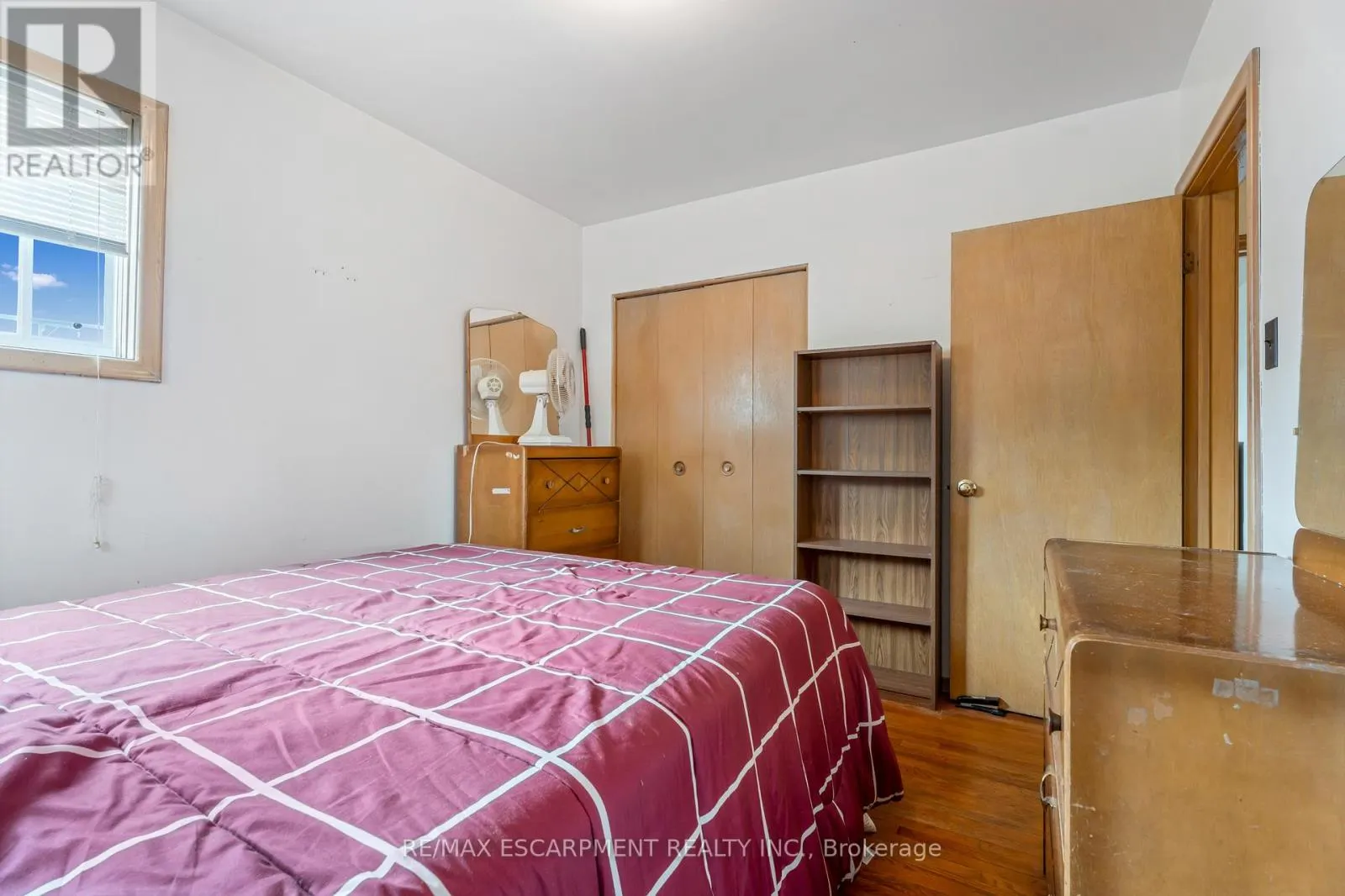 45 EAST 17TH STREET E