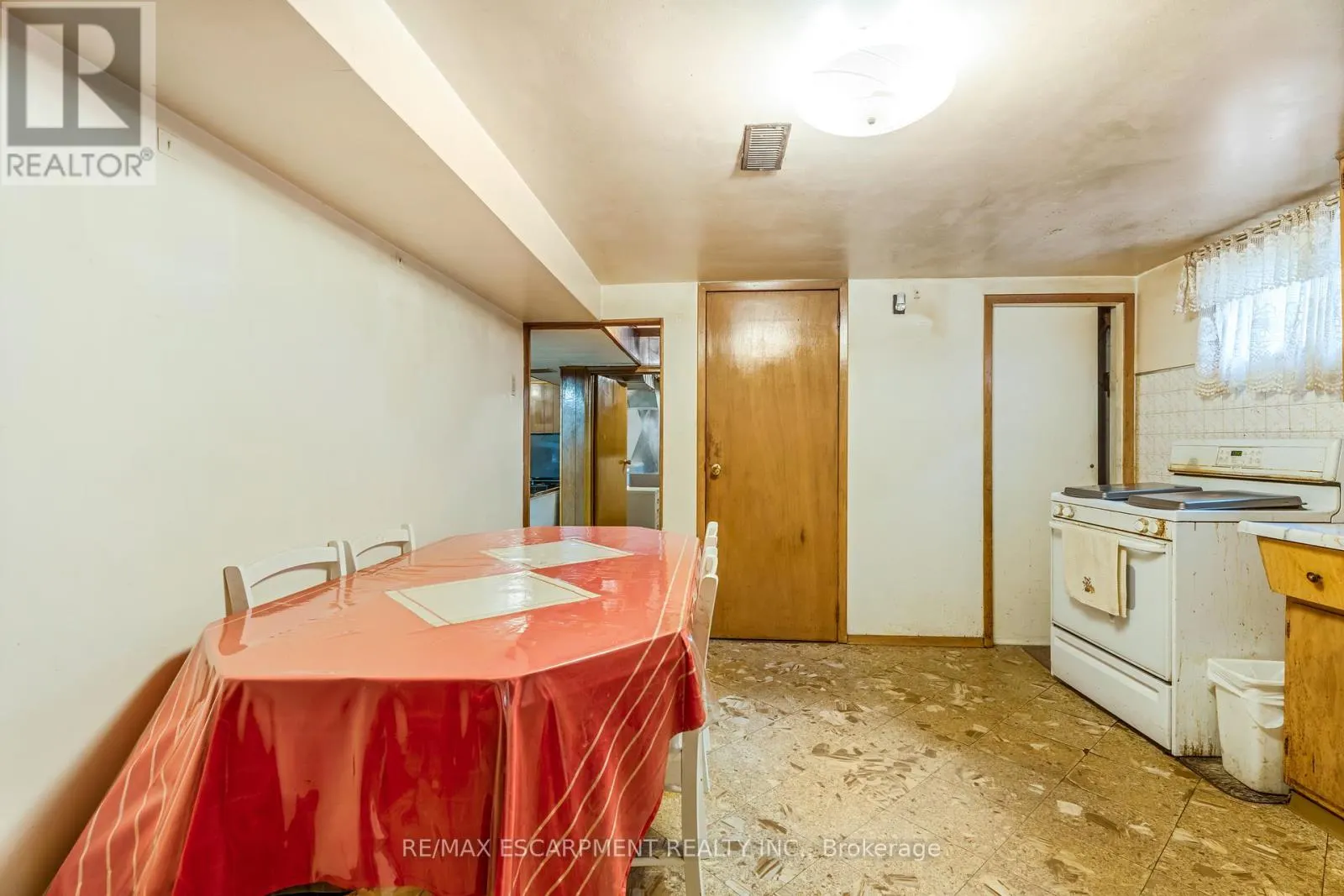45 EAST 17TH STREET E