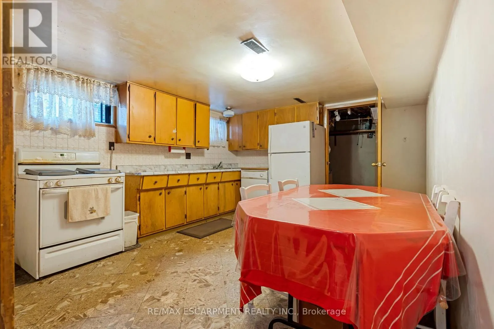 45 EAST 17TH STREET E