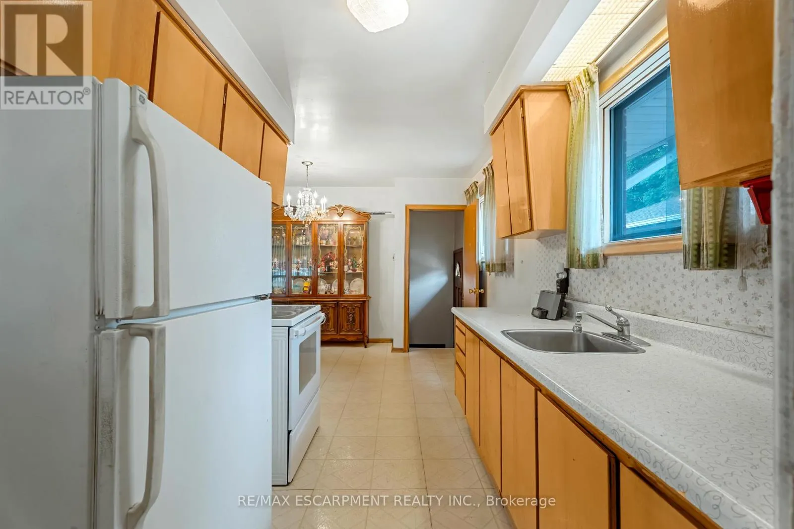 45 EAST 17TH STREET E
