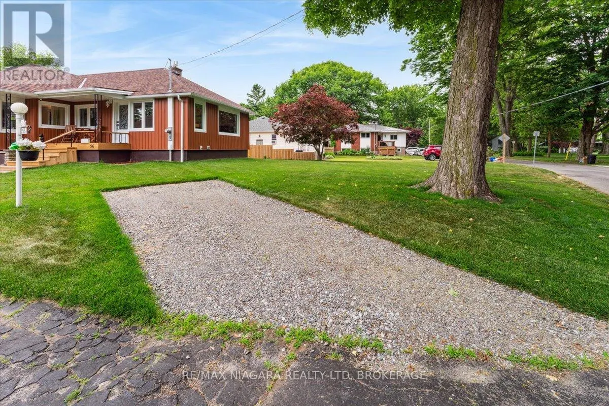 56 OAKRIDGE CRESCENT