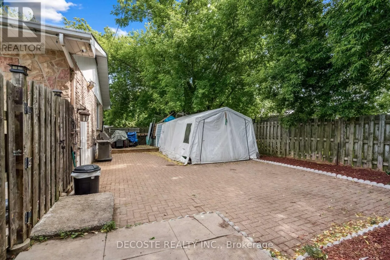 114 ST GEORGE STREET W