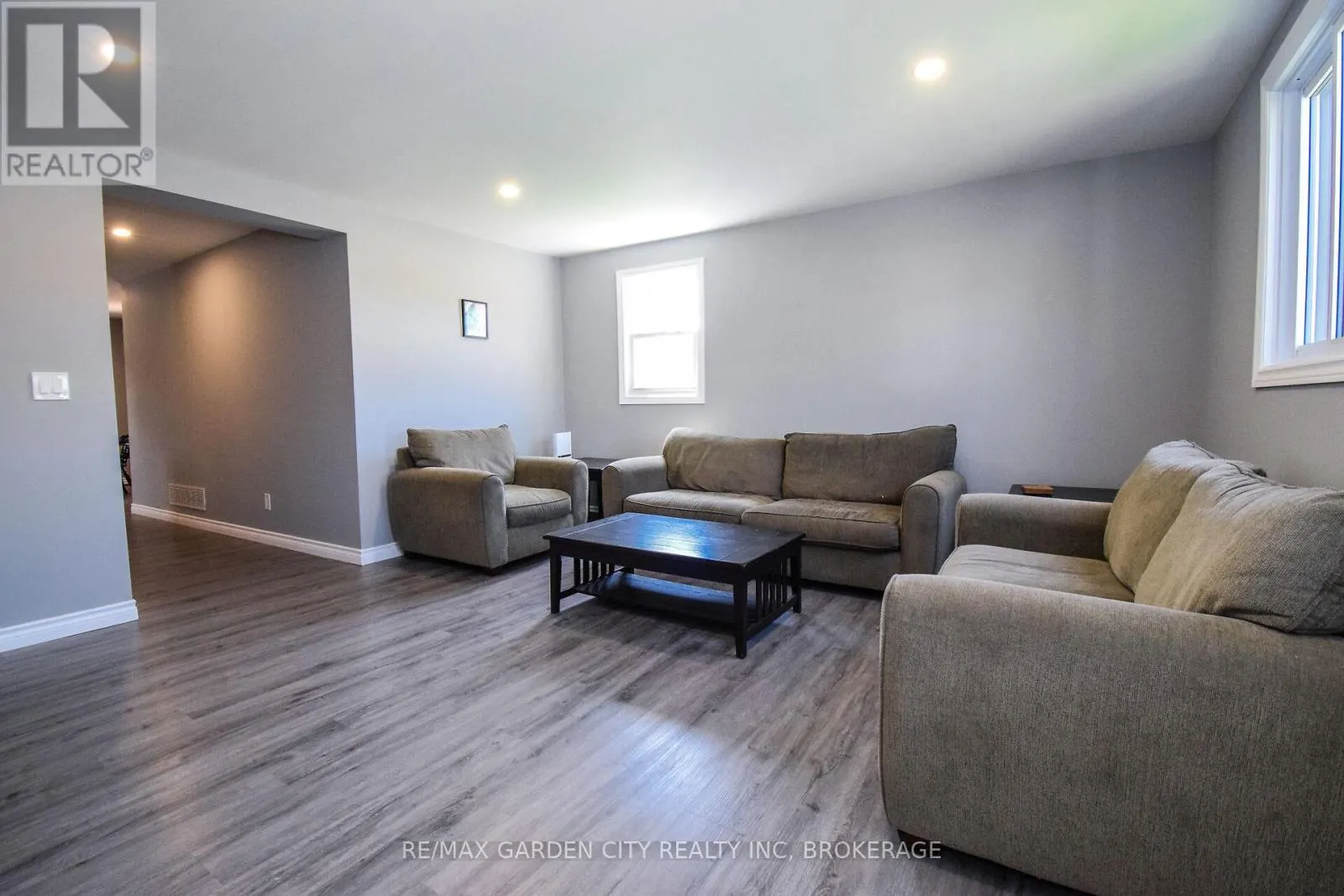 583 FIELDEN AVENUE