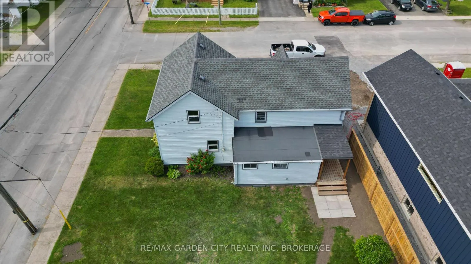 583 FIELDEN AVENUE