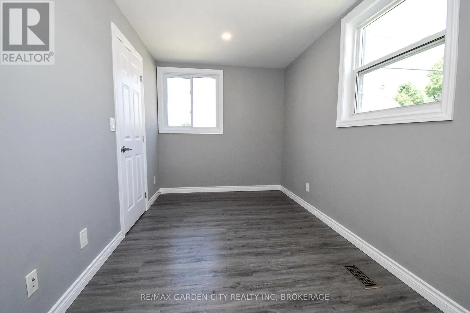 583 FIELDEN AVENUE