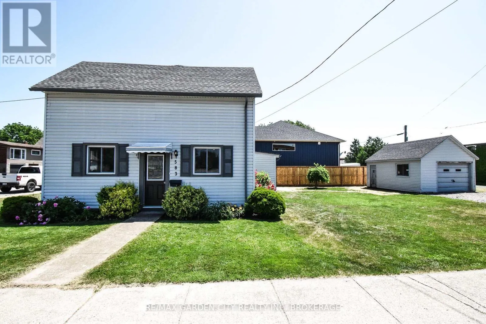 583 FIELDEN AVENUE
