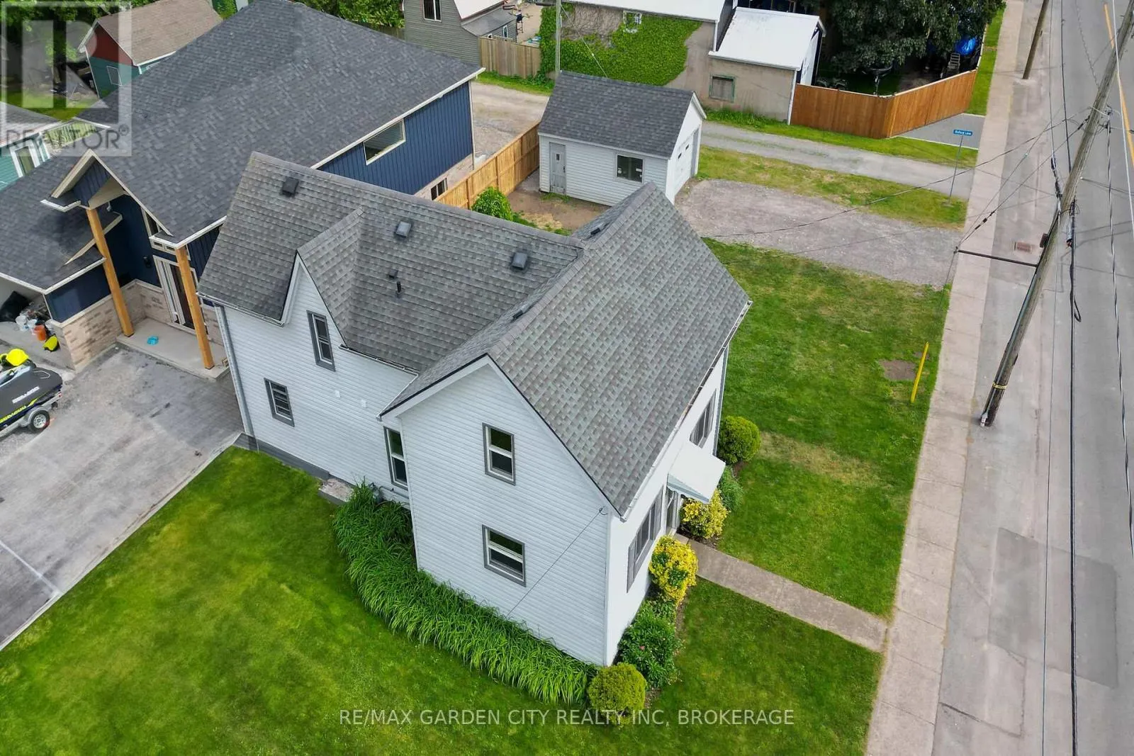 583 FIELDEN AVENUE