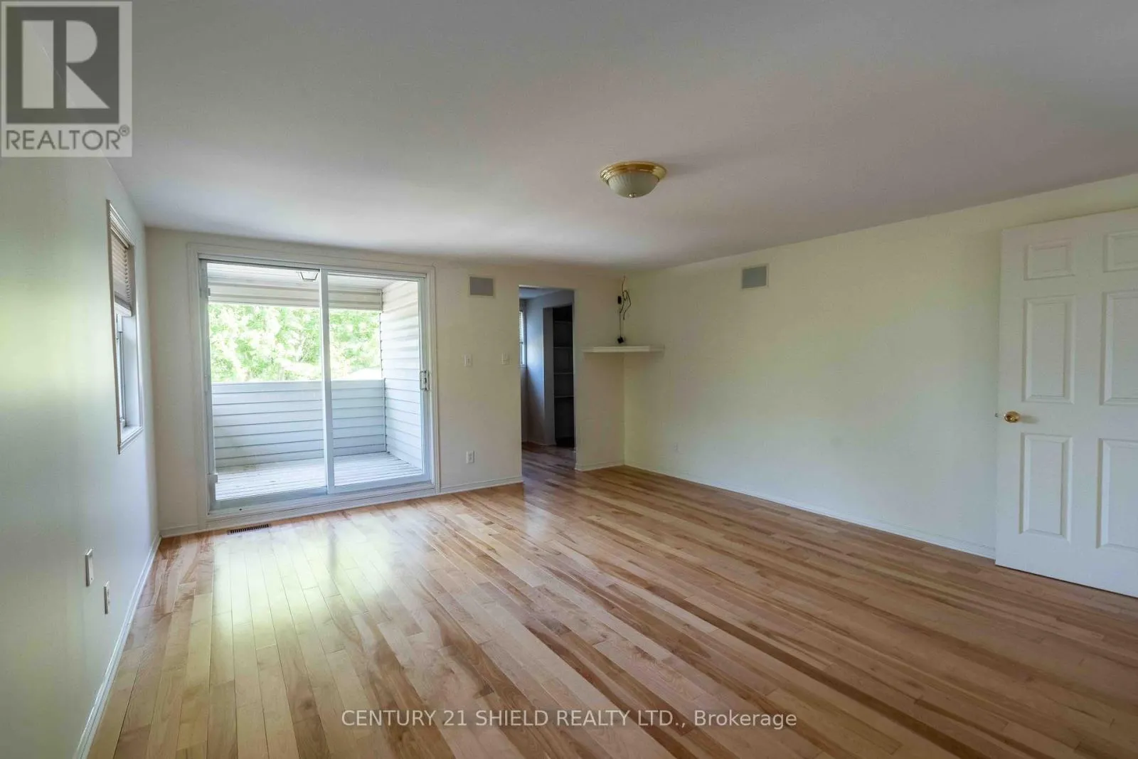 315 ELEVENTH STREET E