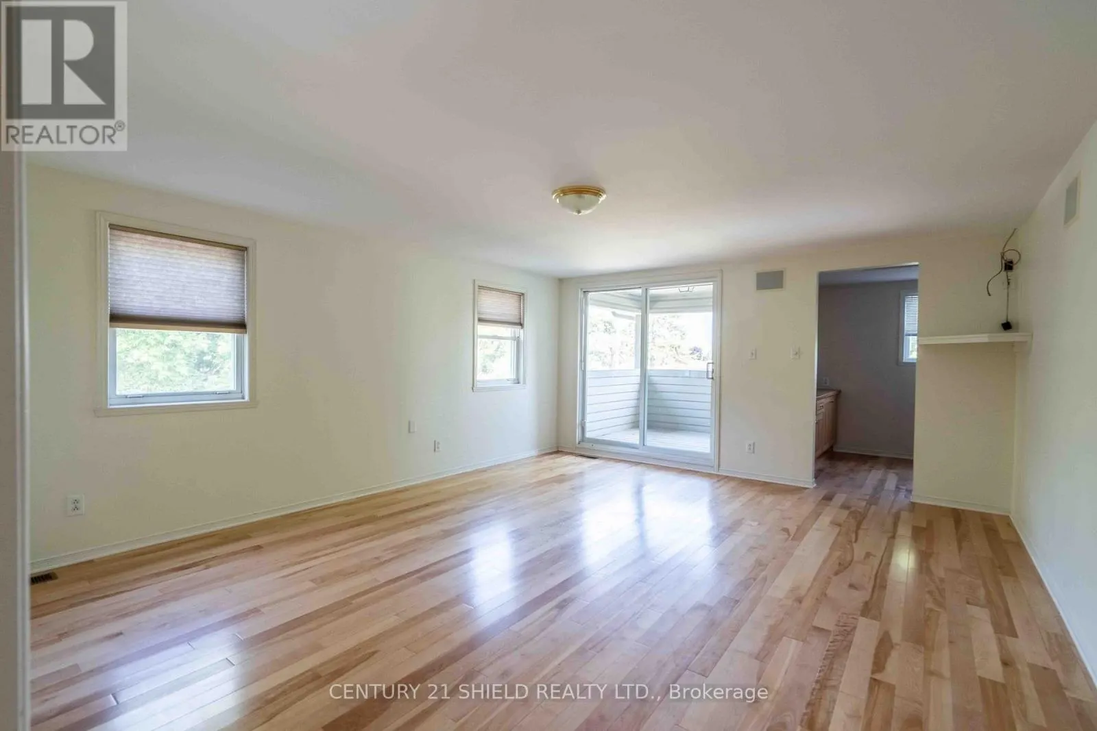 315 ELEVENTH STREET E