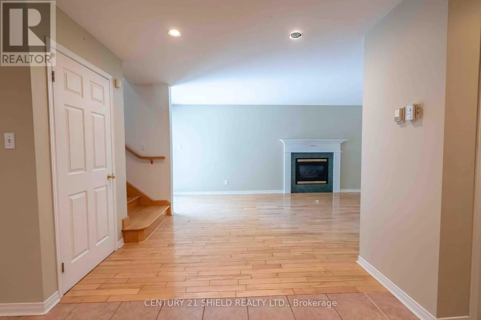 315 ELEVENTH STREET E