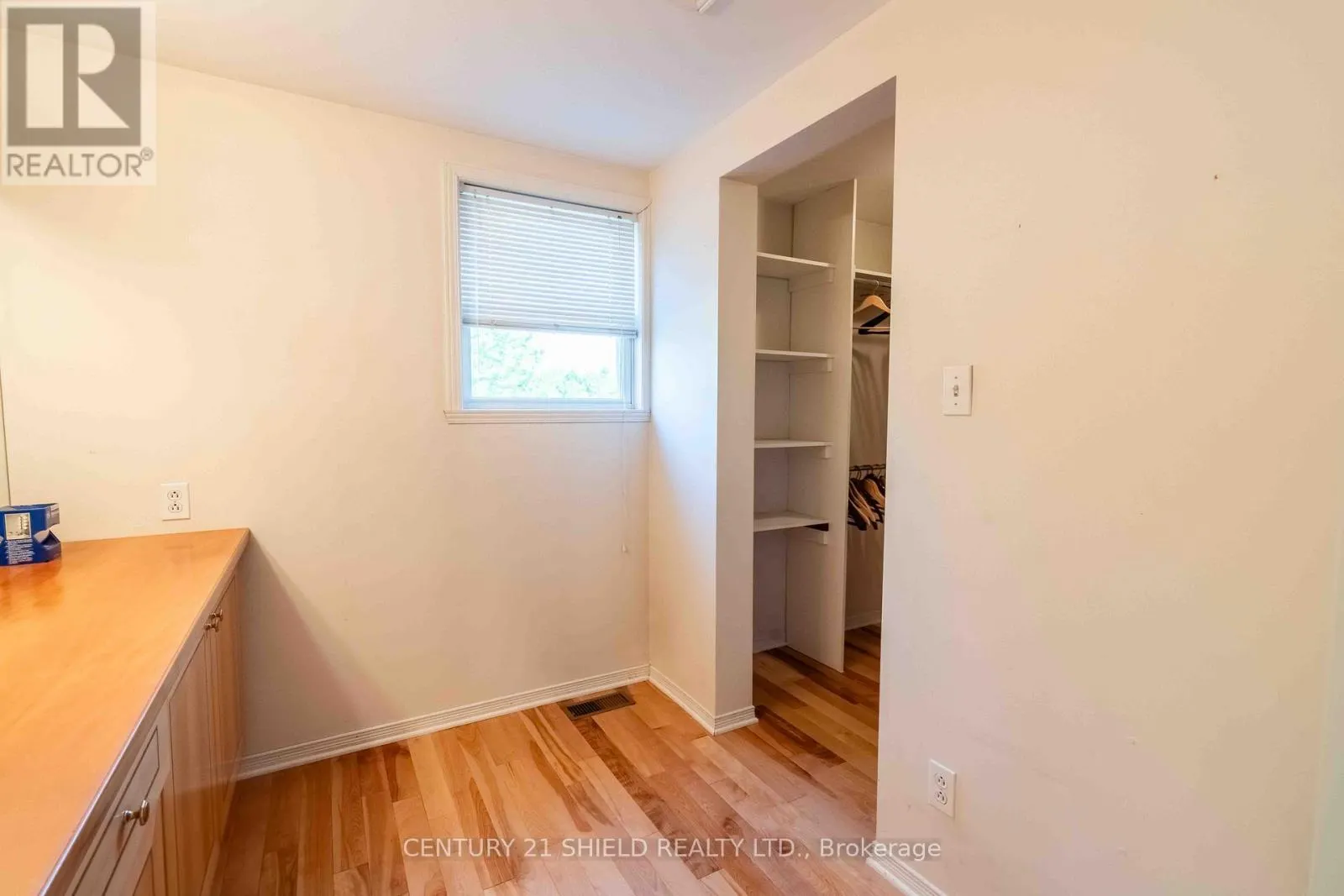 315 ELEVENTH STREET E