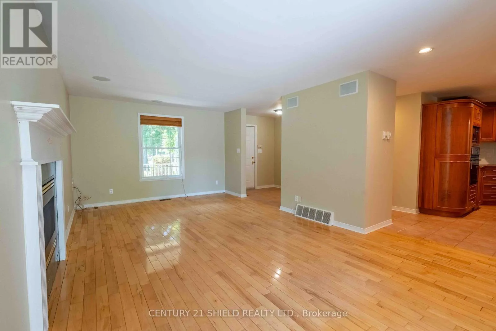 315 ELEVENTH STREET E