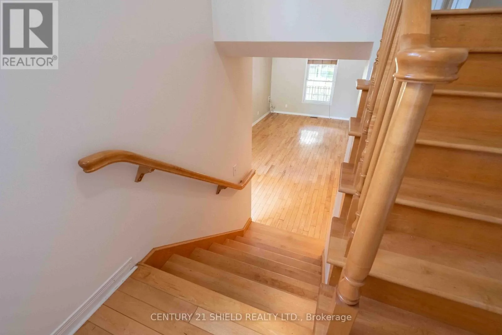 315 ELEVENTH STREET E