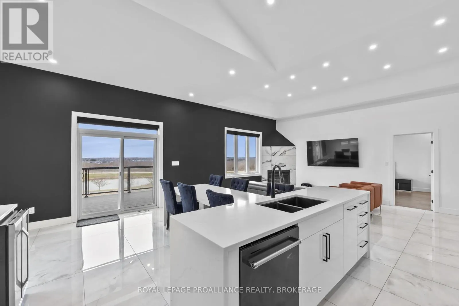 1245 CARFA CRESCENT