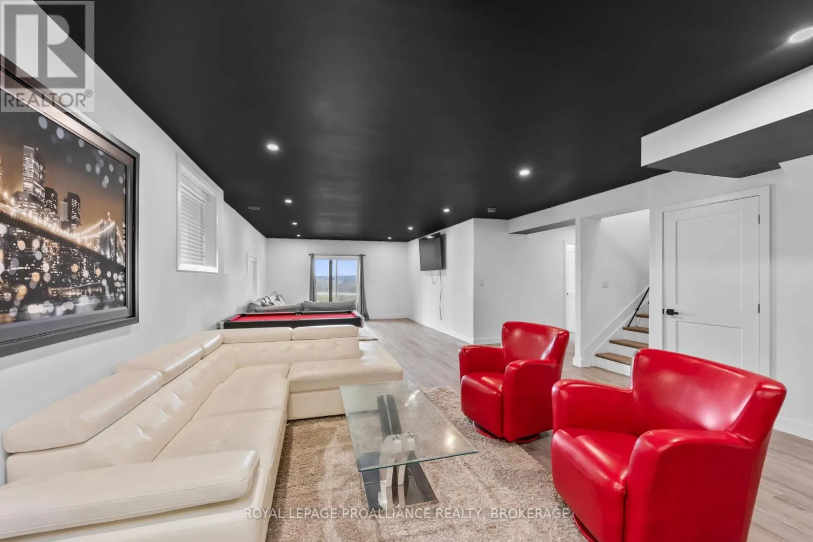 1245 CARFA CRESCENT
