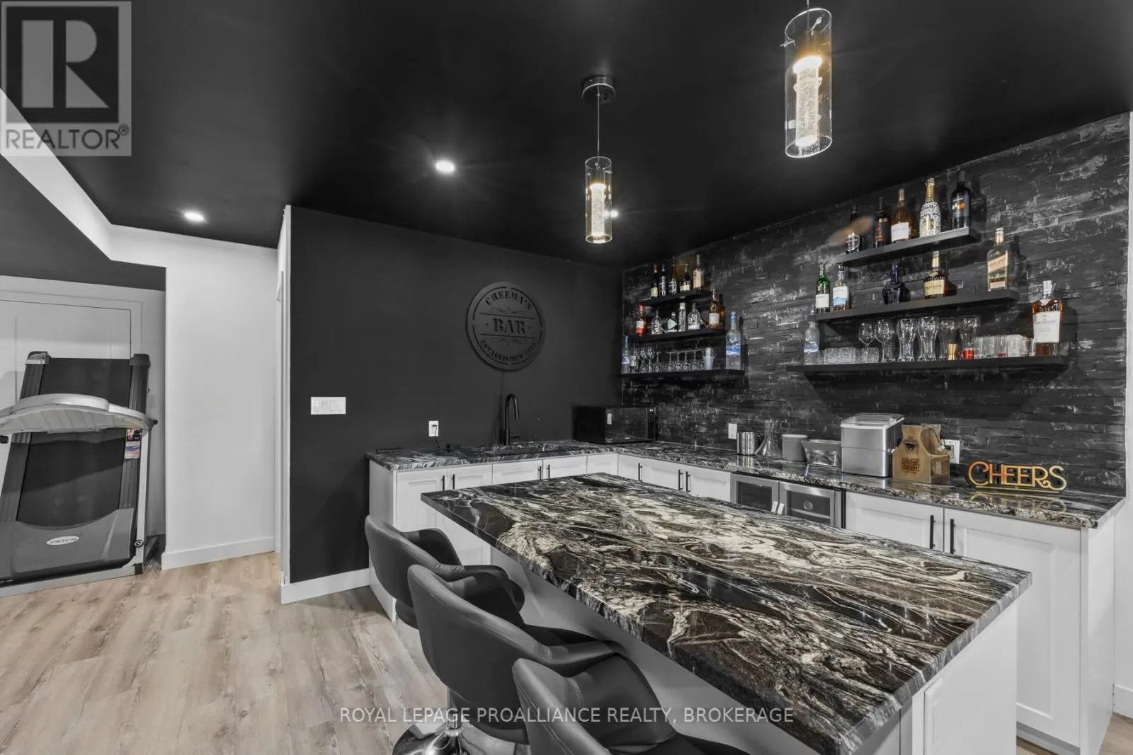 1245 CARFA CRESCENT