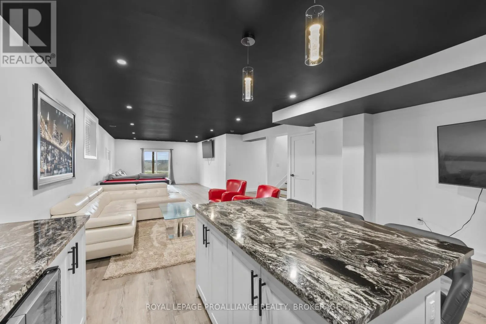 1245 CARFA CRESCENT