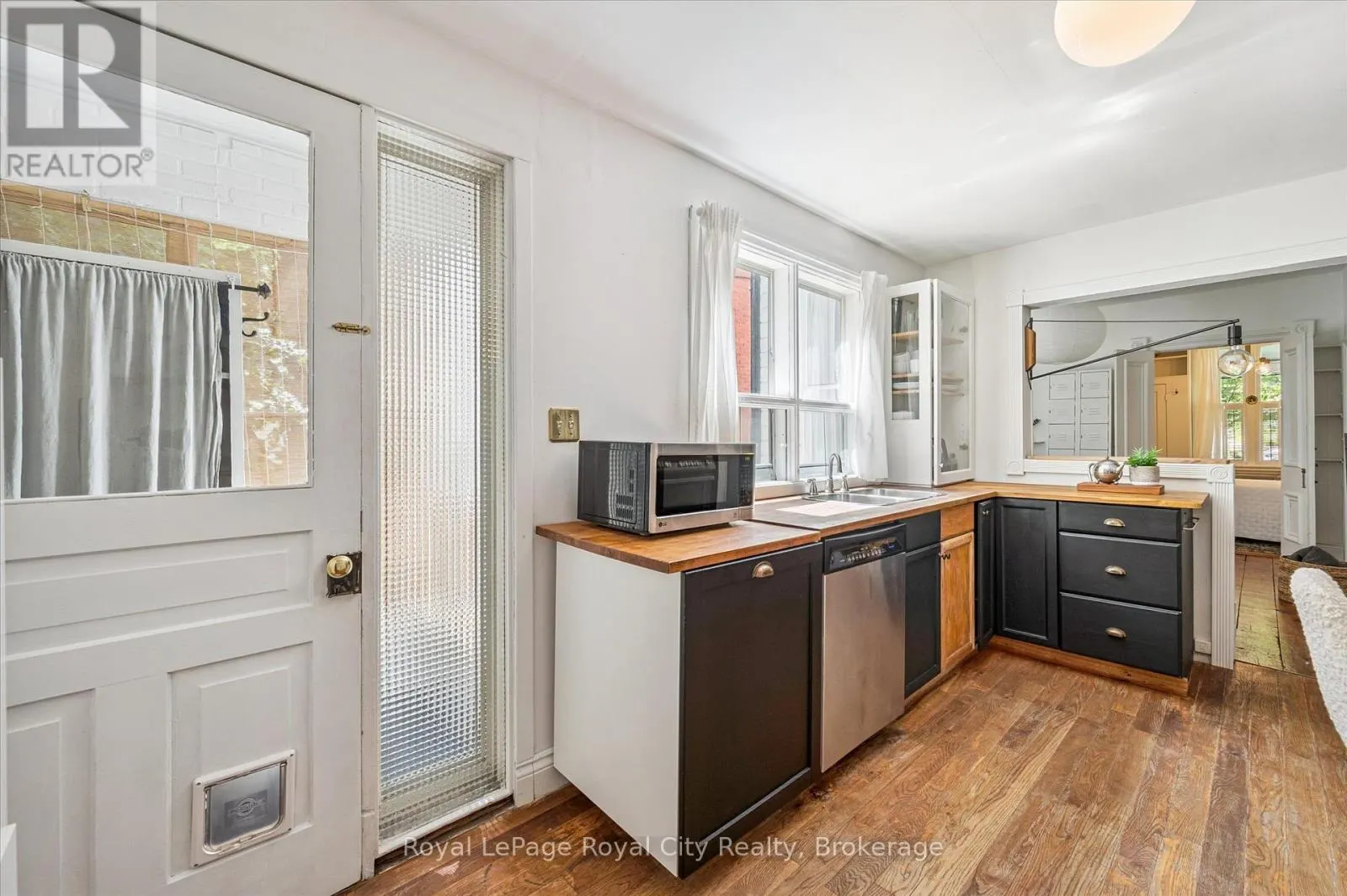 80 CORK STREET W
