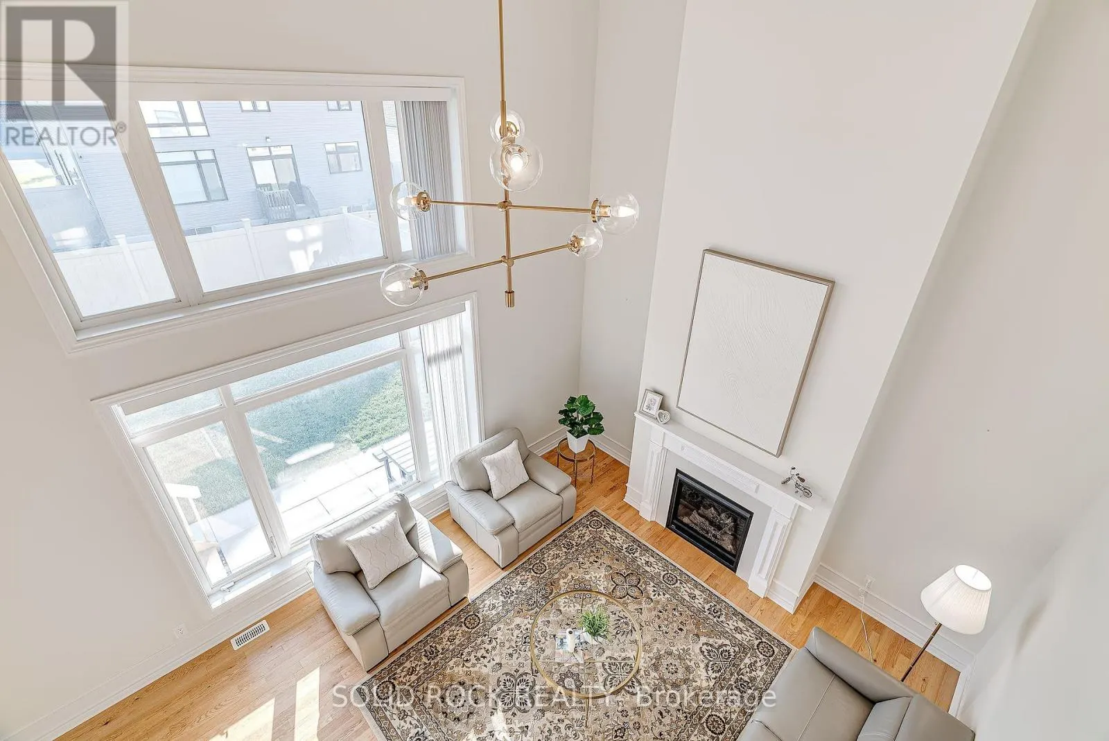 326 MEMORIAL GROVE