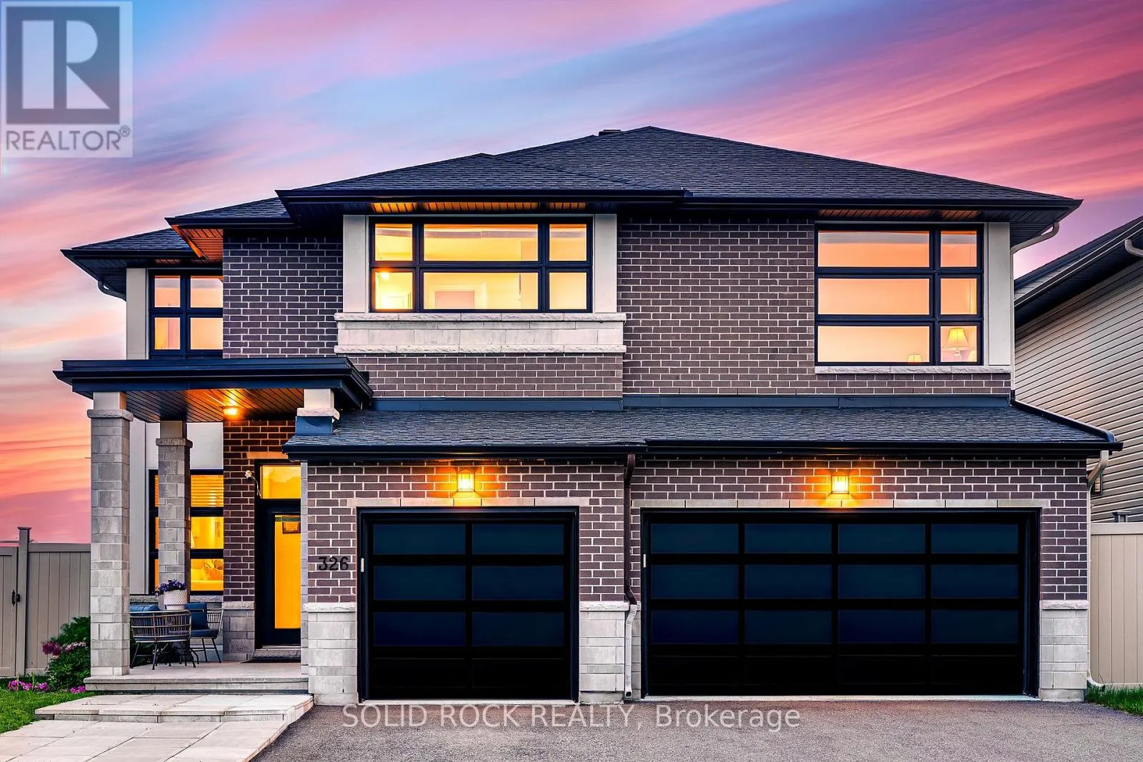 326 MEMORIAL GROVE