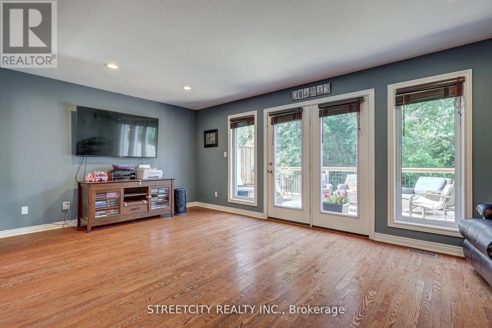 61 MEADOWVALE DRIVE