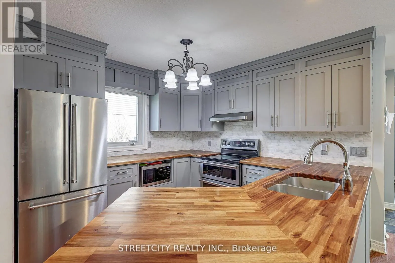 61 MEADOWVALE DRIVE